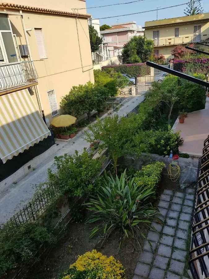A Due Passi Dal Teatro Greco Apartment Syracuse 0*,